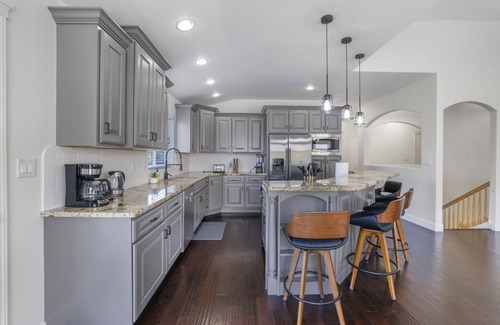 Twin Falls House | Luxury Home near Canyon; HOT TUB