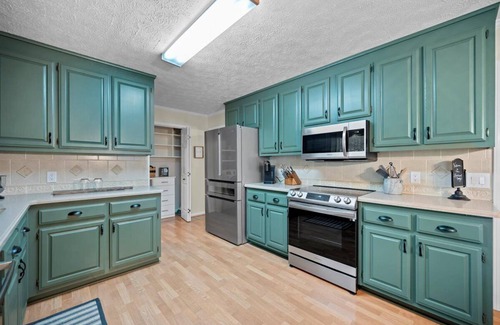 Dahlonega House | Luxury home perfect for Family/Friend get-a-way to enjoy Dahlonega!