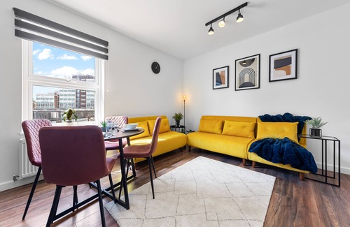 Southampton City Centre House | Luxury Home+Sleeps/11+Central+Games+Free Parking