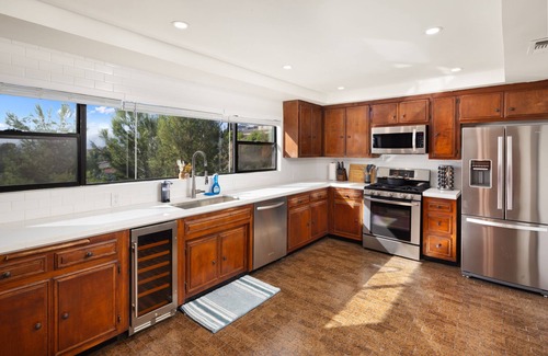 Eagle Rock House | Luxury Home with City View - Close to LA