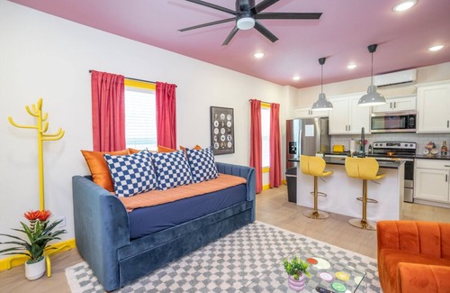 Waynesville Apartment | Luxury Home with Hot Tub Near Ft. Leonard Wood