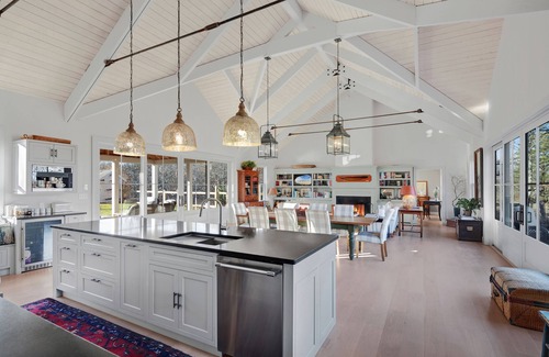 West Tisbury House | Luxury home with pool in tranquil West Tisbury setting