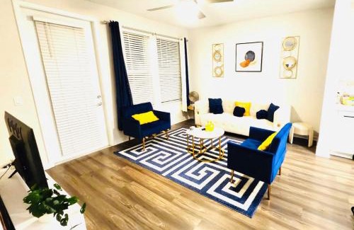 Winter Garden Apartment | Luxury home, With Wifi, pool and Espresso