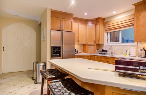 West Hyannisport House | Luxury house 0.25 mi from Craigville Beach! Close to Iconic Hyannis!