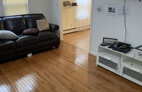 Elmont House | Luxury house 5 minutes from JFK airport n great location UBS stadium 2 blocks