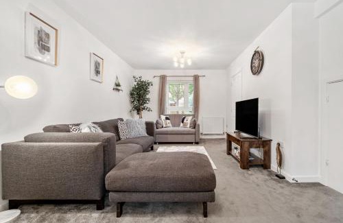 Ashford House | Luxury House in Ashford with Free parking 2x