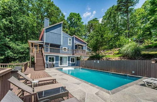 Greenville - Spartanburg House | Luxury House on Paris Mountain