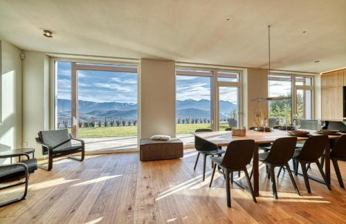 Caldaro Sulla Strada del Vino Apartment | Luxury house with panoramic view & hot tub