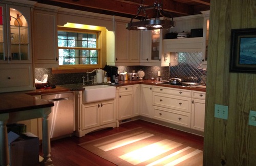Byrdstown Cabin | Luxury In Nature, Log Cabin In One Of A Kind Location.