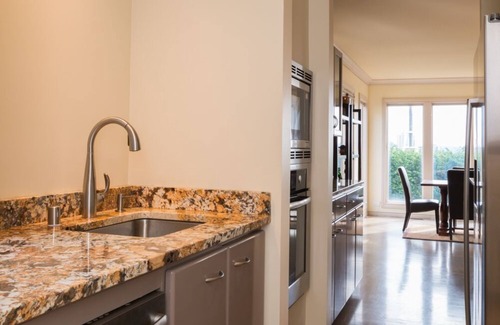 Lower Queen Anne House | Luxury in Queen Anne very walkable!