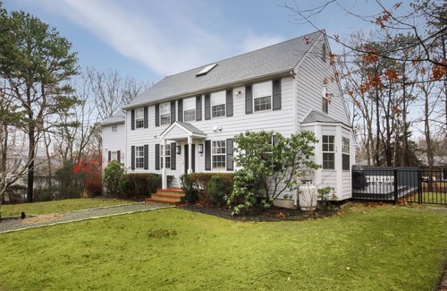 Sag Harbor House | Luxury in Sag Harbor - walk to beach