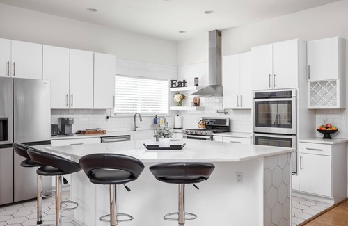 Fountain Square House | Luxury Indy Stay | Rooftop Lounge + Theater/Arcade
