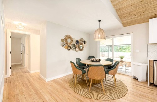 Littleton House | Luxury Jungle Haven Near DT Littleton & Denver