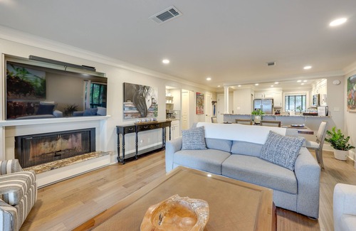 Lake Hamilton Condo | Luxury Lakefront Hot Springs Condo w/Pools!