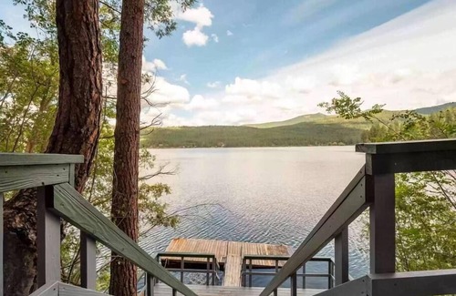 Liberty Lake House | Luxury Lakefront Retreat at Liberty Lake