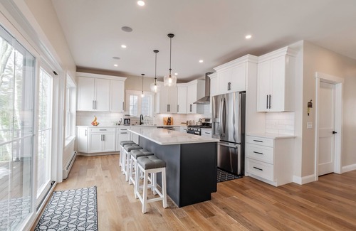 Shapleigh House | Luxury Lakeside Paradise w/Private Beach & Near Ski Resorts