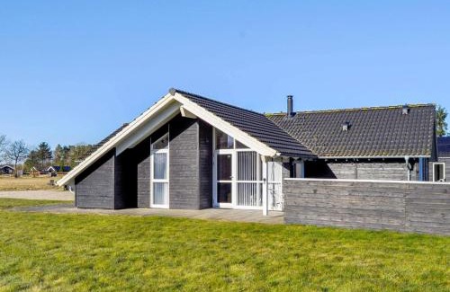 Ansager House | Luxury Lakeside Retreat - By Traum Ferienwohnungen
