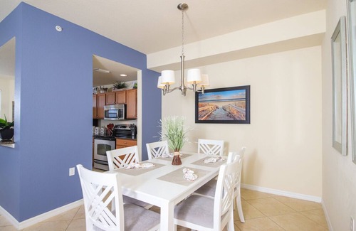 Braden River Condo | LUXURY LAKEVIEW CONDO IN RIVER STRAND GOLF AND COUNTRY CLUB.