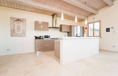 Trequanda Apartment | Luxury Large Apt in Siena Resort at Falcon
