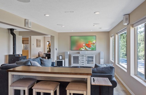 Mica House | Luxury Liberty Lake retreat on 11 forested acres!