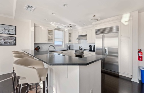 Diamond Beach Condo | Luxury Living at The Grand!
