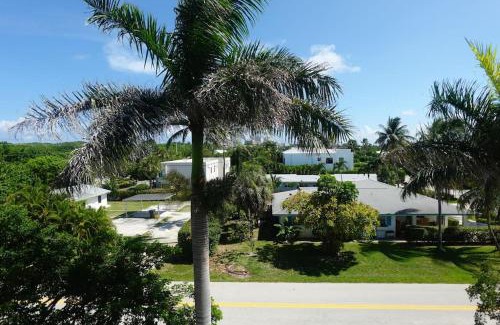 Boca Raton Apartment | Luxury living - close by beach!