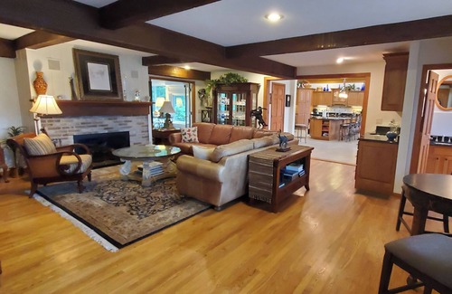 Mill Spring House | Luxury Living in Horse Country -