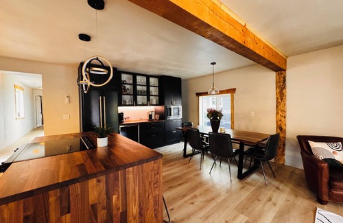Moscow House | Luxury Living Near Downtown Moscow & U of I Campus