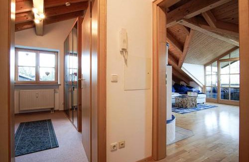 Vorderegg Apartment | Luxury Living near Weissensee +Balcony +Netflix