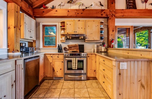 Huntsville House | Luxury Lodge Experience in Muskoka