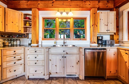 Huntsville House | Luxury Lodge Experience in Muskoka