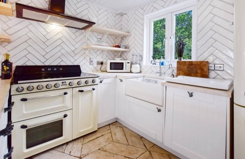 South Cerney Cabin | Luxury lodge in the heart of the Cotswolds