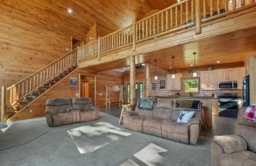 Manton Cabin | Luxury Lodge on 120 Acres!