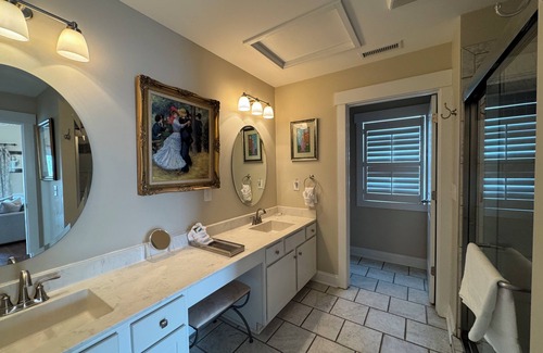 Elizabethtown Resort | Luxury Lodging, Lakefront View, King Bed w/Private Bath, Private Patio.