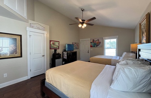 Elizabethtown Resort | Luxury Lodging, Lakefront View, 2 Queen Beds w/Private Bath, Private Patio.