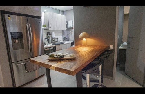 Los Naranjos Condo | Luxury Loft 5min away from Provenza, Tesoro and top other amenities