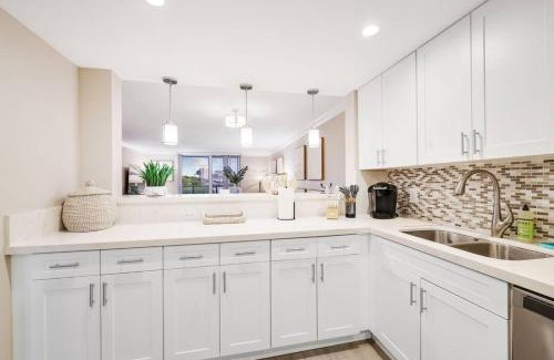 Boca Raton Apartment | Luxury Loft- close by the beach!