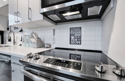 Central Business District Apartment | Luxury Loft Downtown!