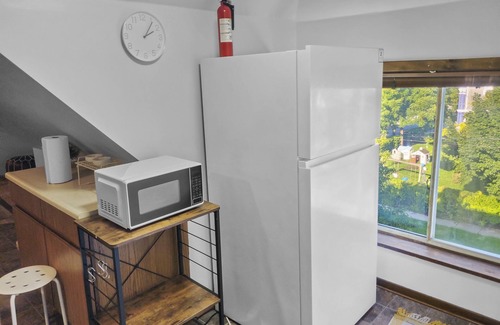 Bay City Apartment | Luxury Loft Living near DTN BayCity