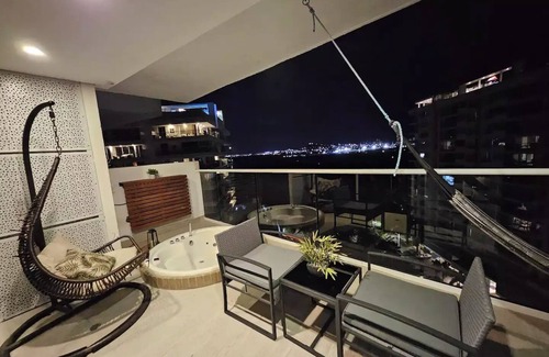 La Boquilla Apartment | Luxury Loft private jacuzzy & sea view