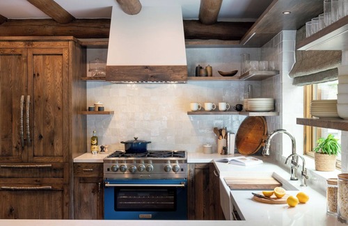 Hailey House | Luxury Log Cabin Near Bigwood River