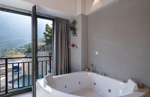 Kournas Villa | Luxury love nest with hot tub & heated pool