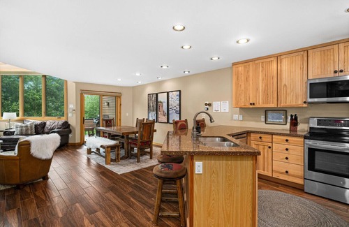 Lutsen Apartment | Luxury Lutsen Ski In Out Retreat Sleeps 14