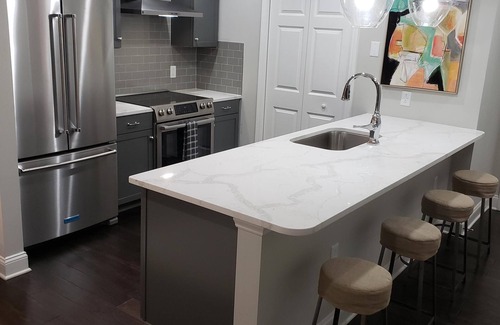 Greenville Downtown Apartment | LUXURY MAIN ST. CONDO WITH BALCONY