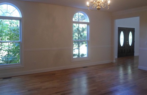 Blawenburg House | Luxury mansion 6600 sq. ft., 7 bdrm,1.3 acre, 5 min Princeton Univ ,