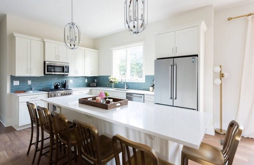 Germantown House | Luxury Mansion with Rooftop in Germantown