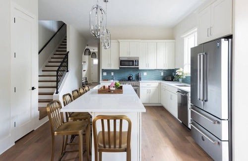 Germantown House | Luxury Mansion with Rooftop in Germantown