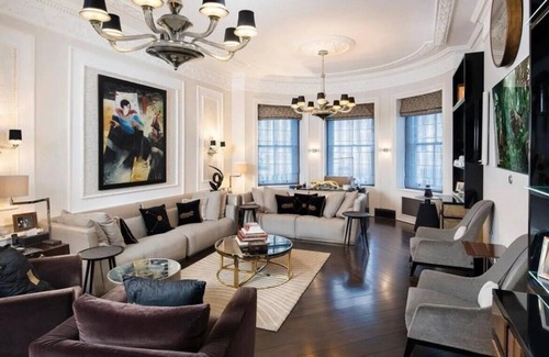 City of Westminster Condo | Luxury Mayfair flat with private pool