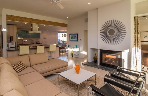 Palm Desert Condo | Luxury Midcentury Modern