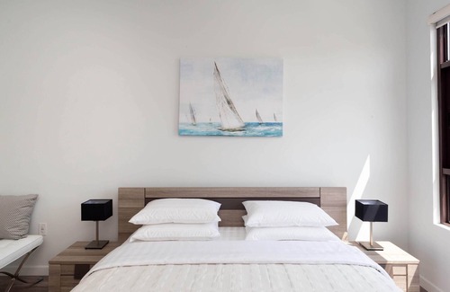 Downtown Apartment | Luxury Modern 1BDR/1BA Home Close to Americana